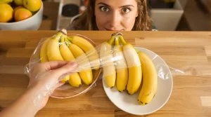 « Elles ne noircissent plus » : mon astuce toute simple pour garder vos bananes bien fraîches très longtemps